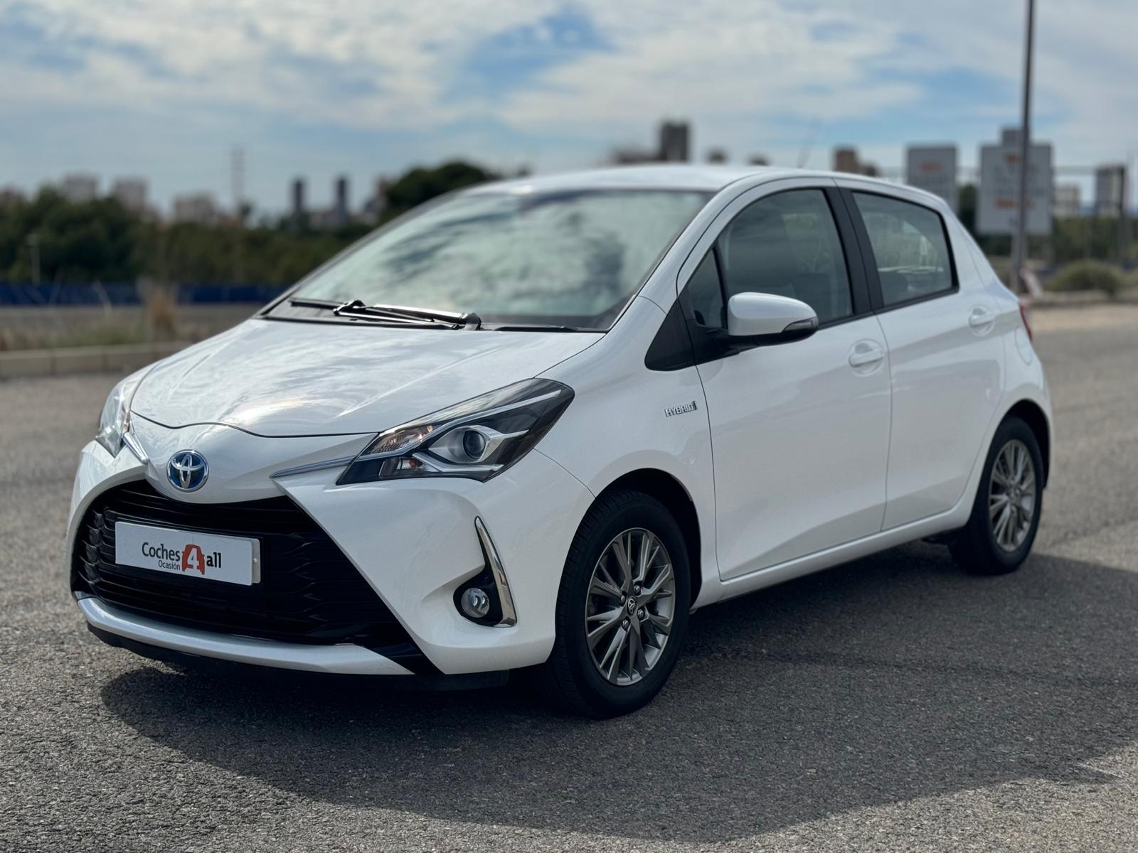 TOYOTA YARIS 1.5 HYBRID 100HP